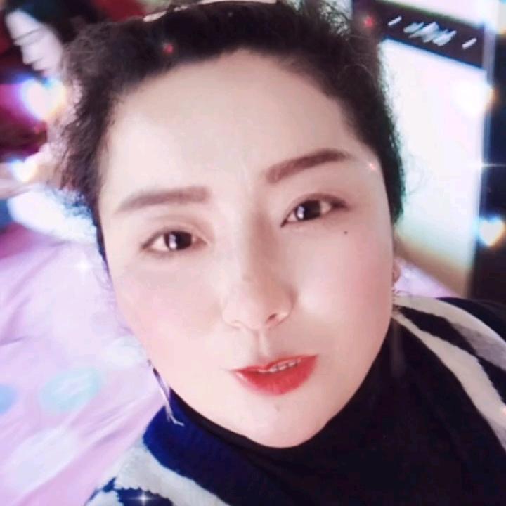 莺儿啼，燕儿舞