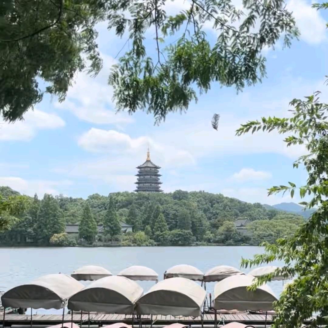 牵着你的手去浪漫