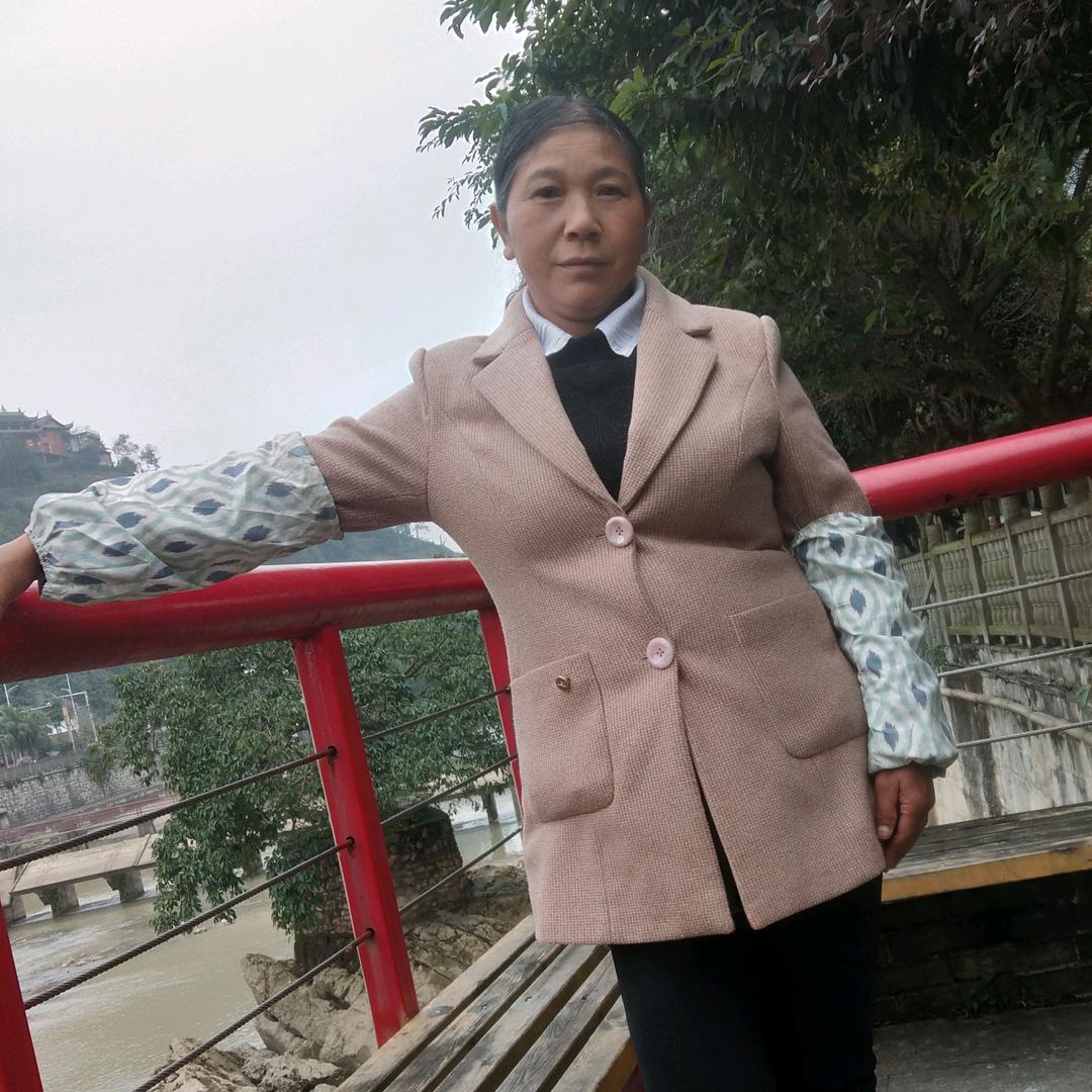 爱唱山歌的肖大姐