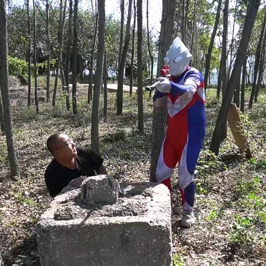 黑猫井长丶玖哥