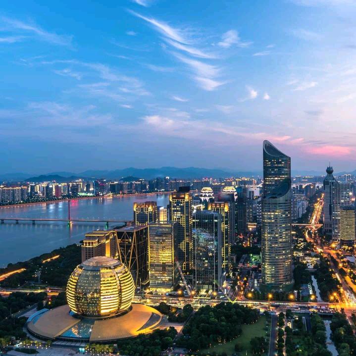 游戏人间。