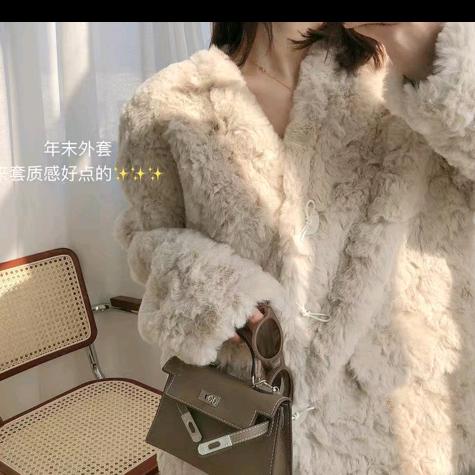 可新，丫头