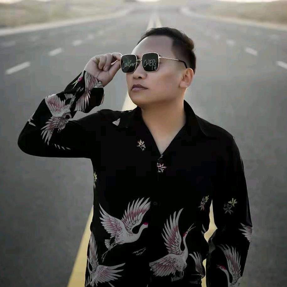 爱音乐的胖胖