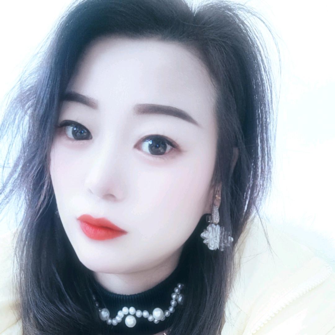 ღ᭄ꦿ ° 听说糖很甜এ