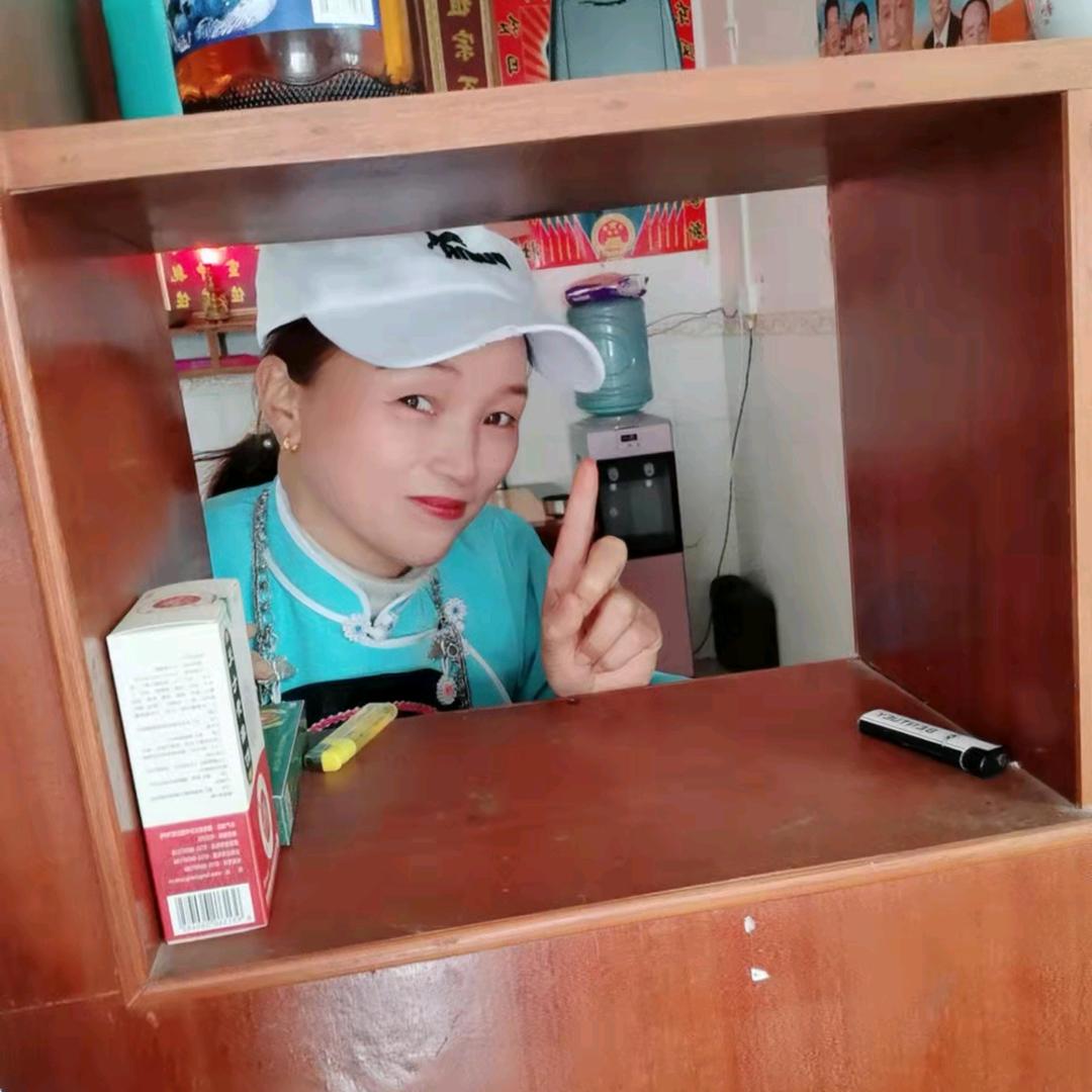 绿萝富竹