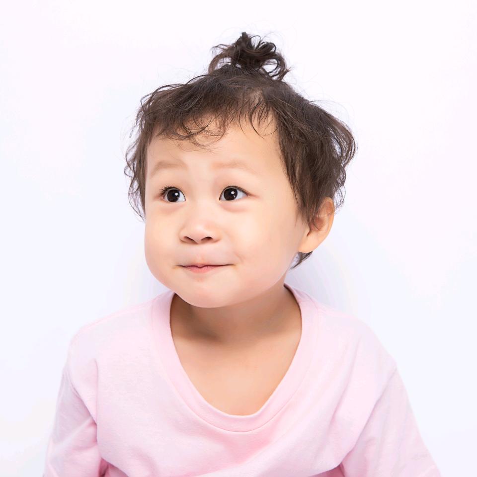 李玲