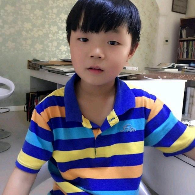 万欣进口艺术涂料馆优雅生活窗帘