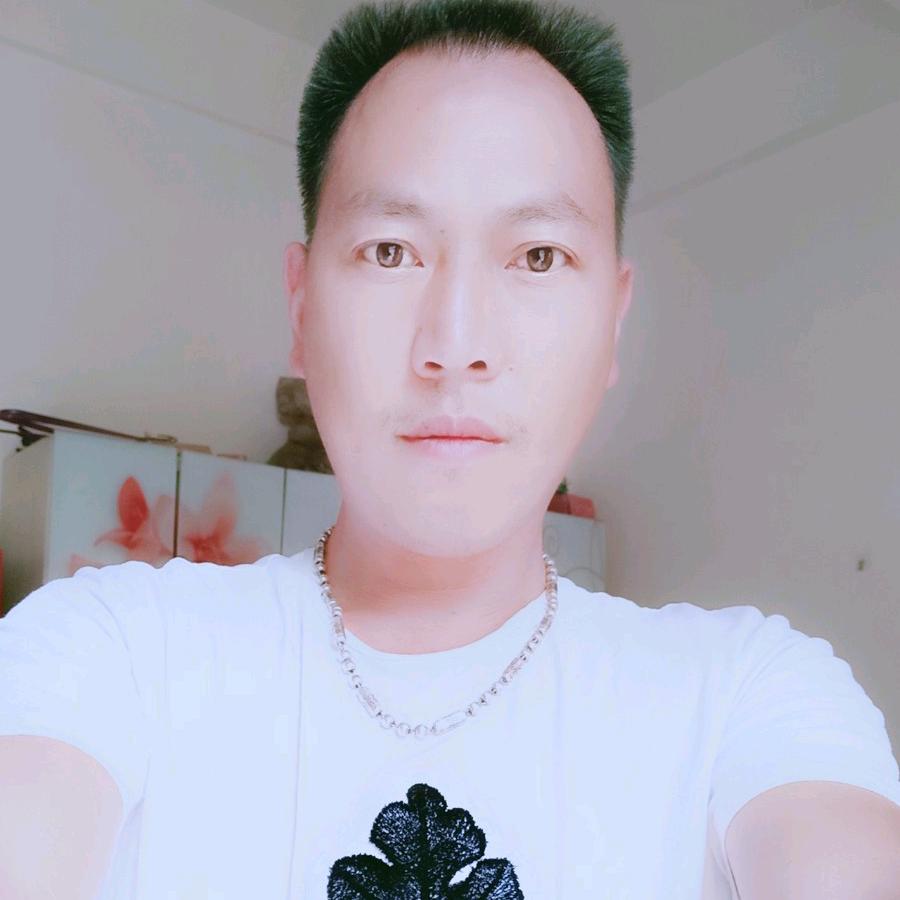 《龙哥》单身，真心已喂狗