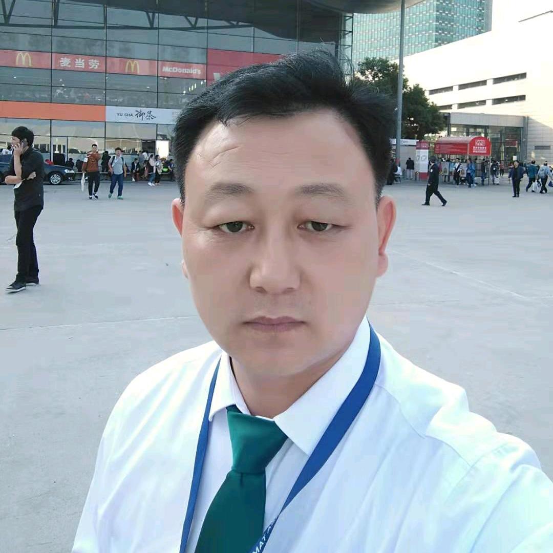 鸿婷太阳能路灯