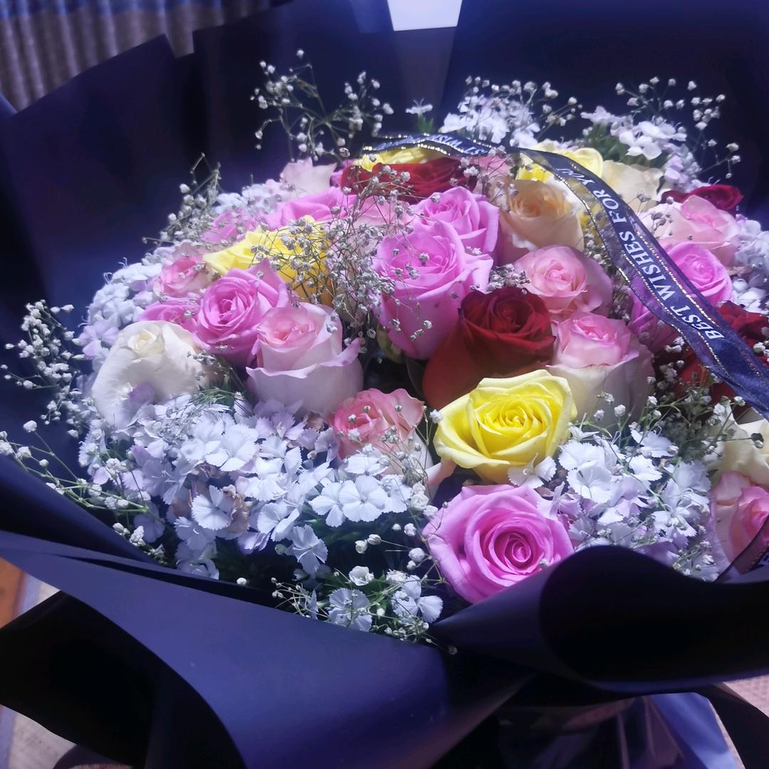 🚴‍♀️🚴‍♀️🌻🌻🌻🌻👭