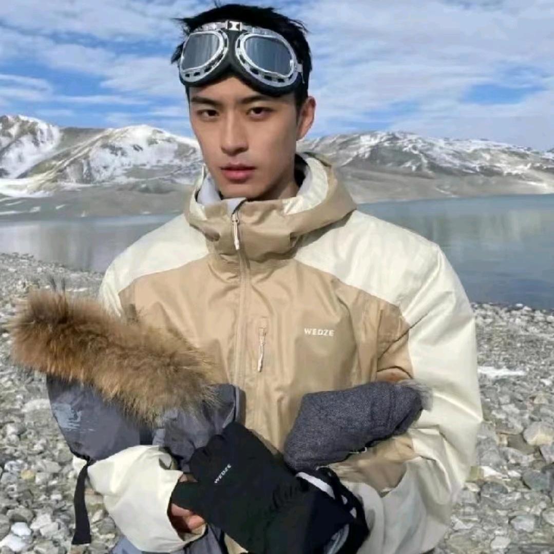 河职  小朱学长.