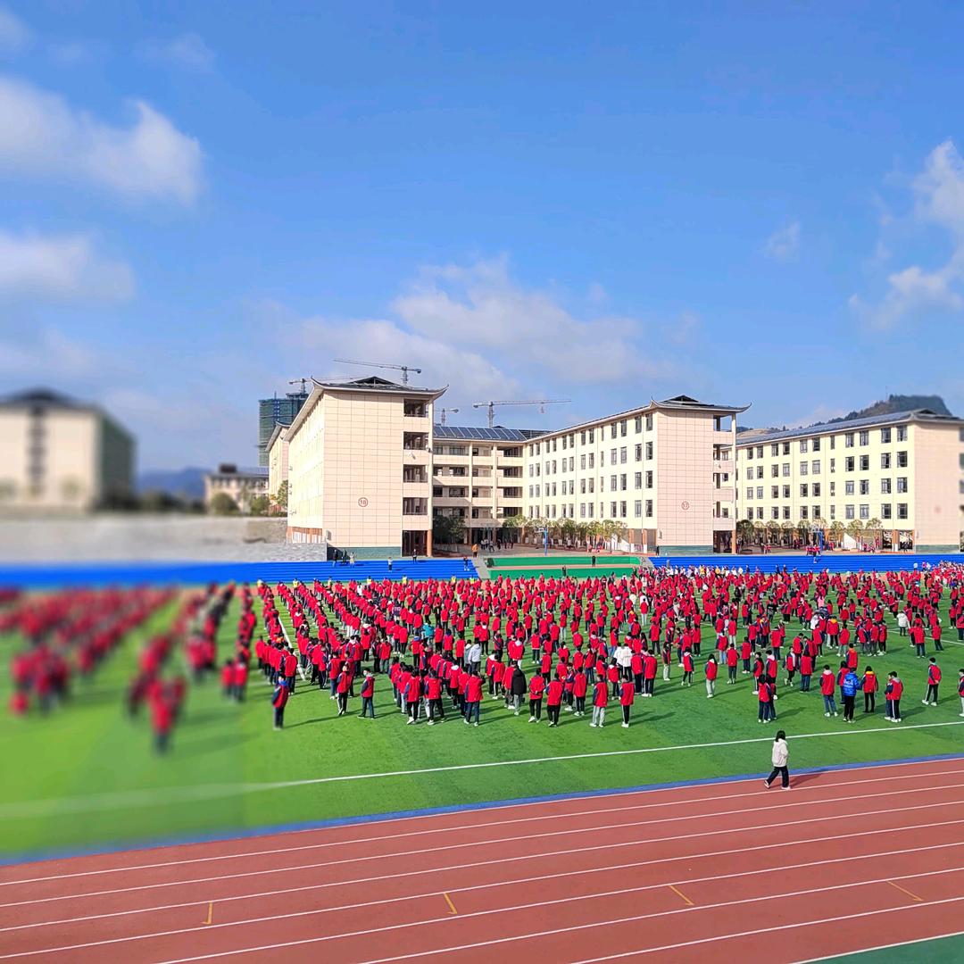 咸丰春晖初中部张老师