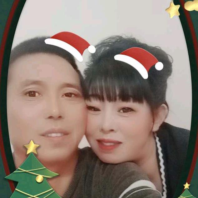 蓝的是海