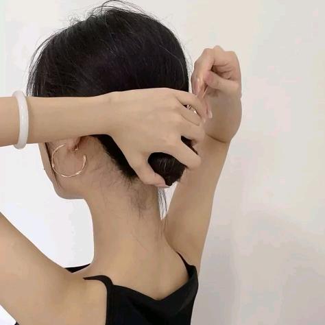 WU。
