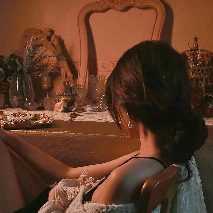 搬砖美少女