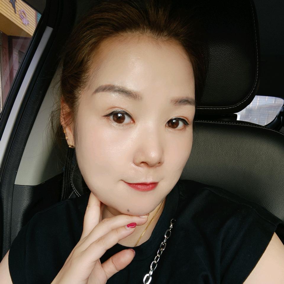 潜江周霞潮流服饰小铺