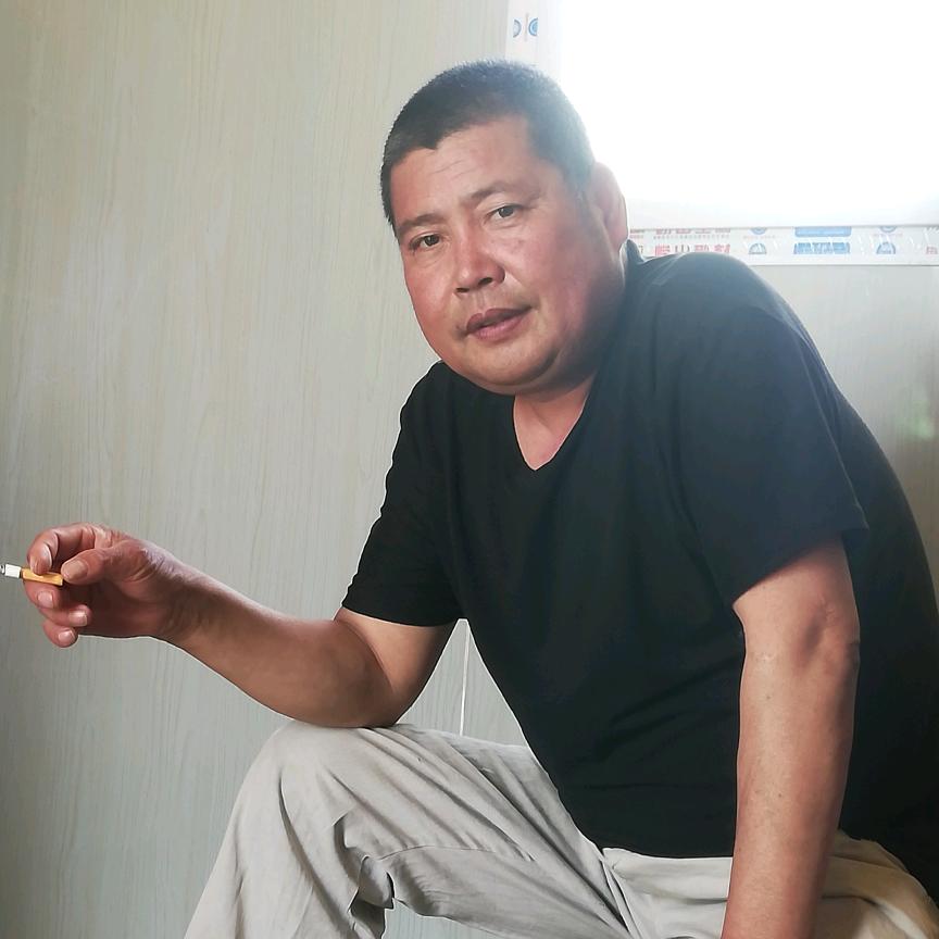 文，民间艺术中队，吹唢呐