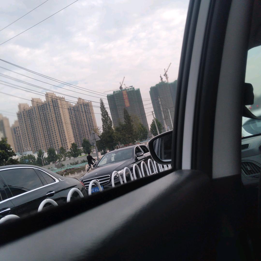 欢歌笑语