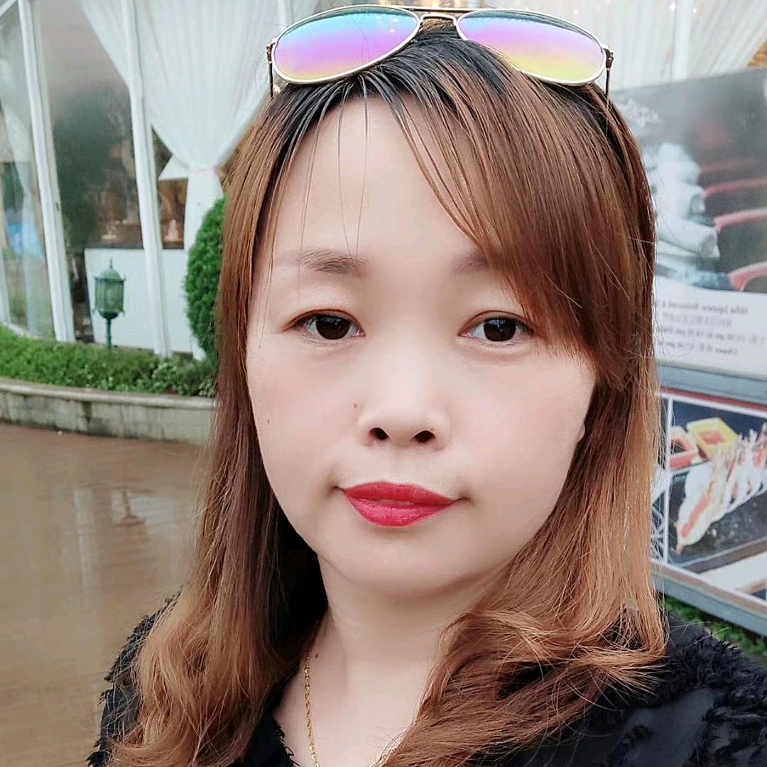 左右沙发光明辉煌万家店
