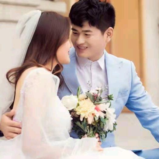 贴地飞行，保持转向。