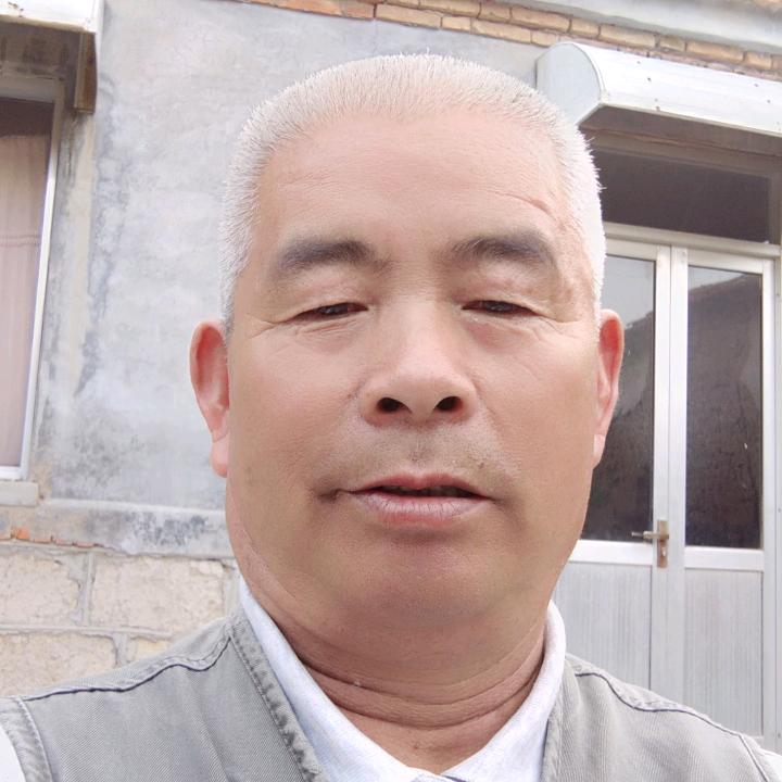 五个宝贝的姥爷