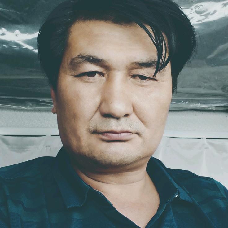 阿力木江