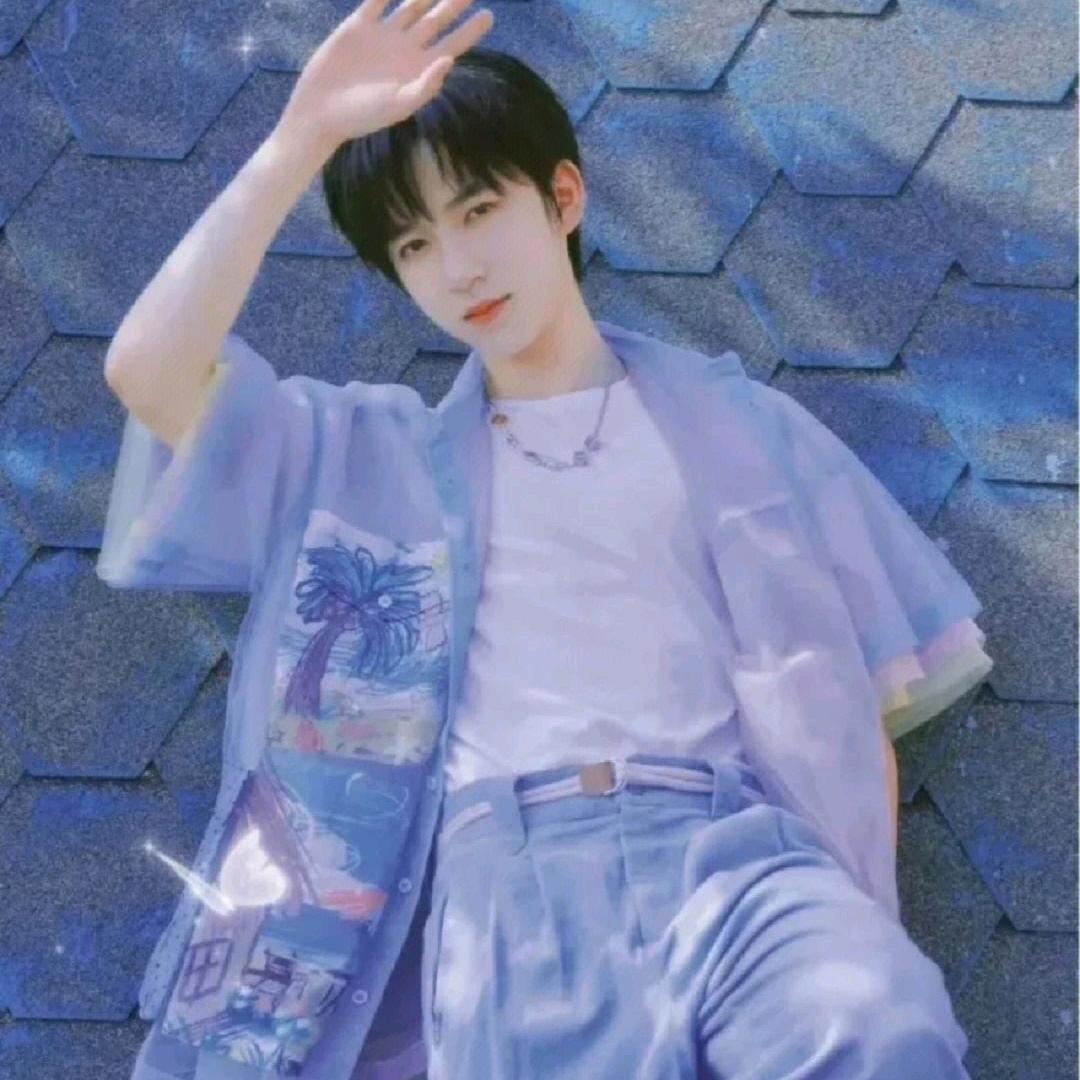 不会游泳的Yu.1029头像