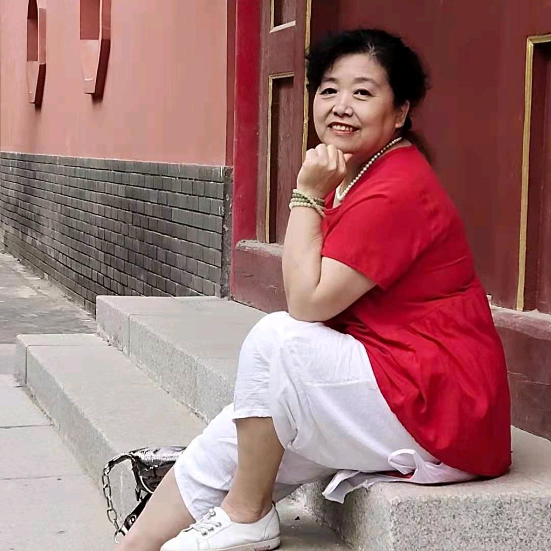 金牌⺝嫂李姐