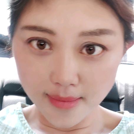 小霞