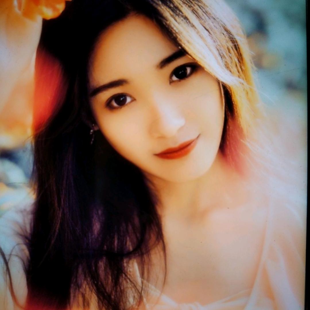 陌离