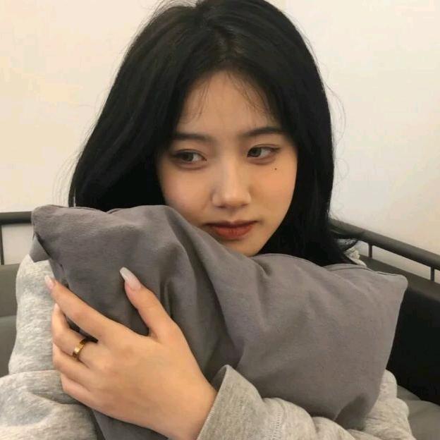 万洋艳秋女装  香港一诺羽绒服