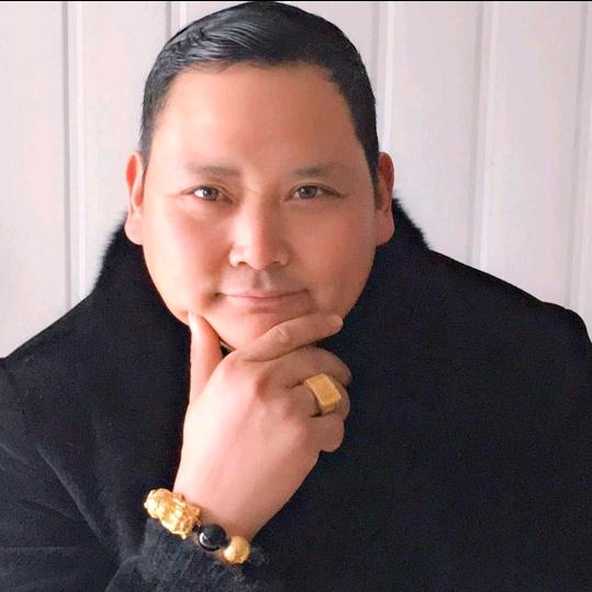 帅哥脚手胡龙所1505105038