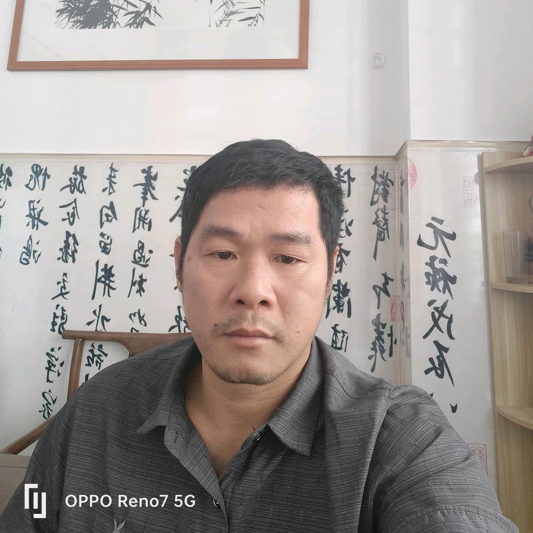人在风雨中