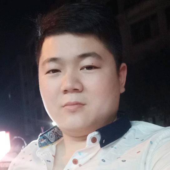 卖烤火罩的小周