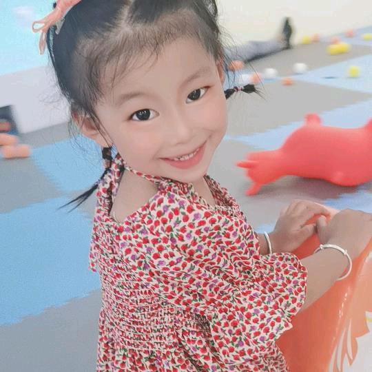 安安妈妈(玲玲)