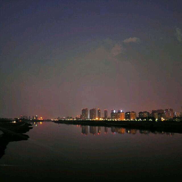 万方（开封坎普店长）