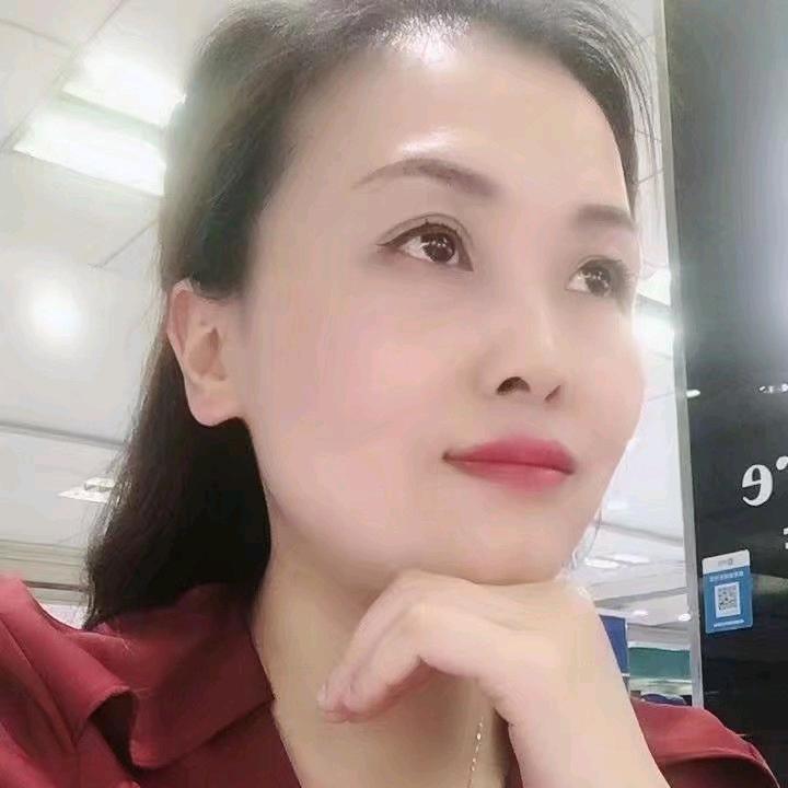 渝北重百Vi√0顾问黄氏三小姐