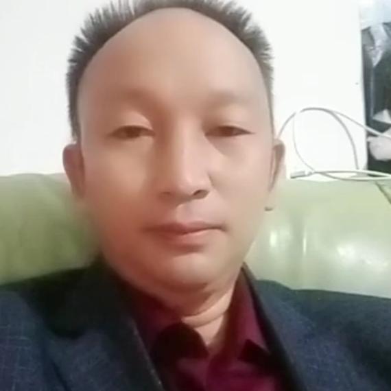 杨萍
