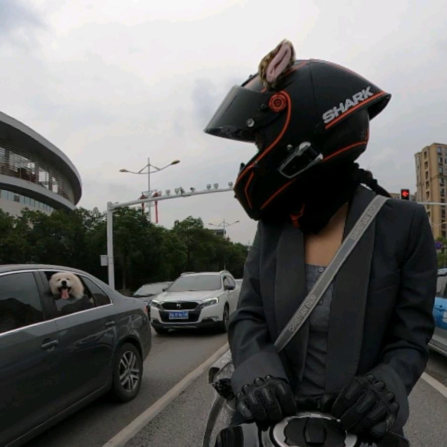刘宝宝在路上