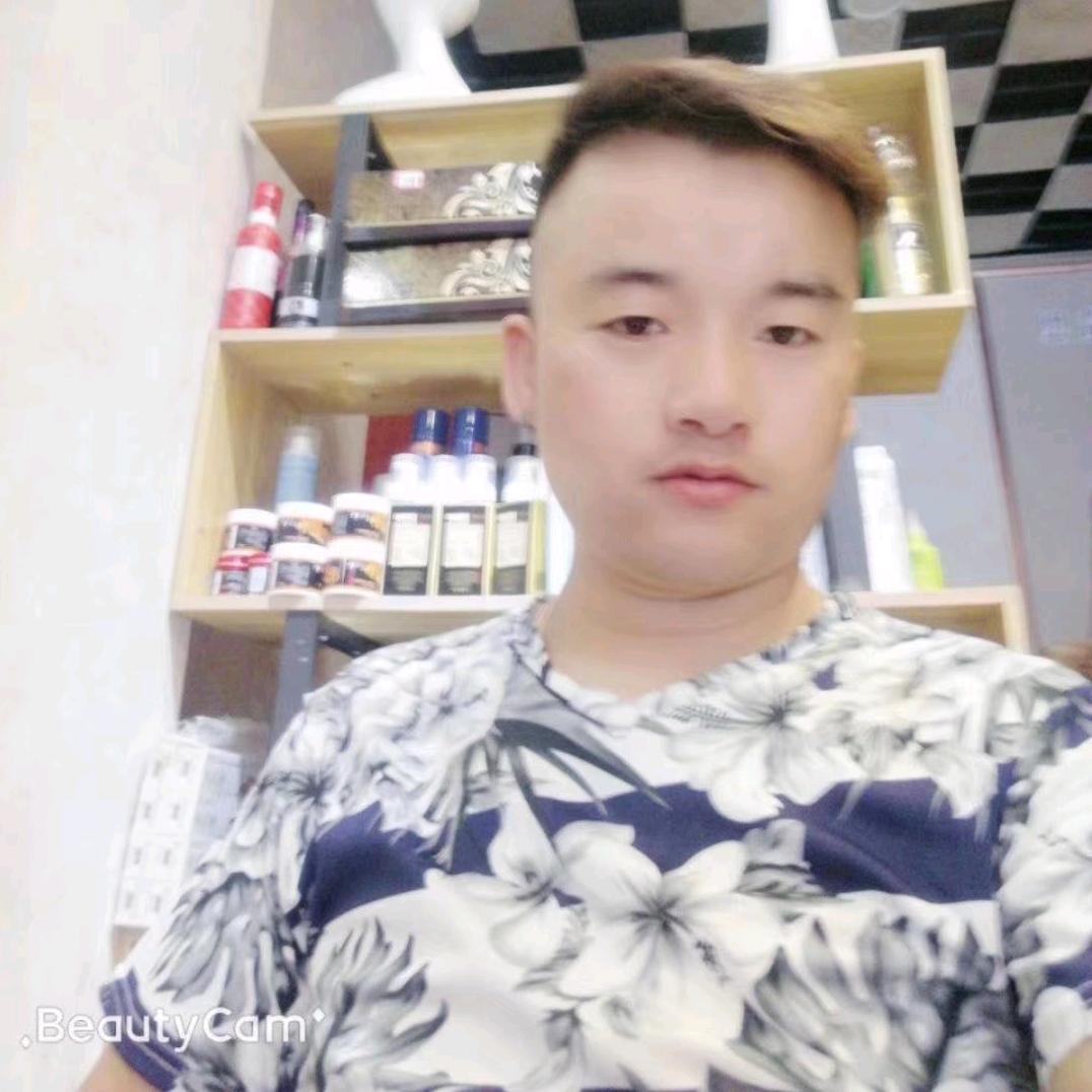 潘正灿美发