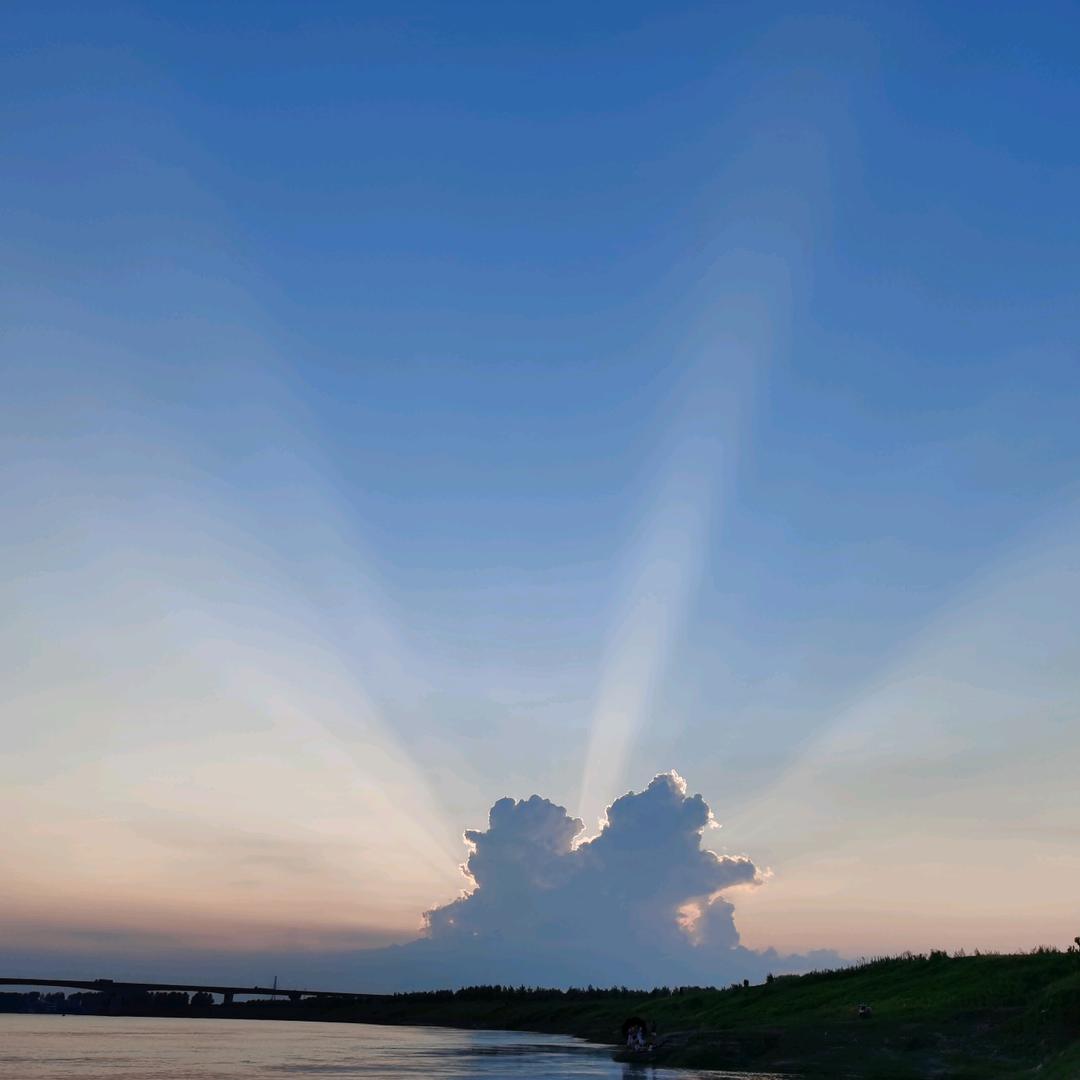欣诗雅服装商贸部