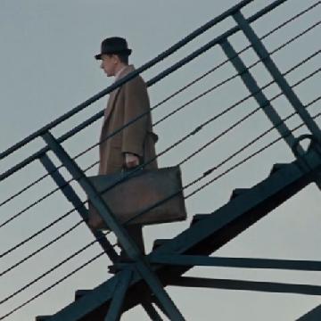 忙着长大，急着老去。