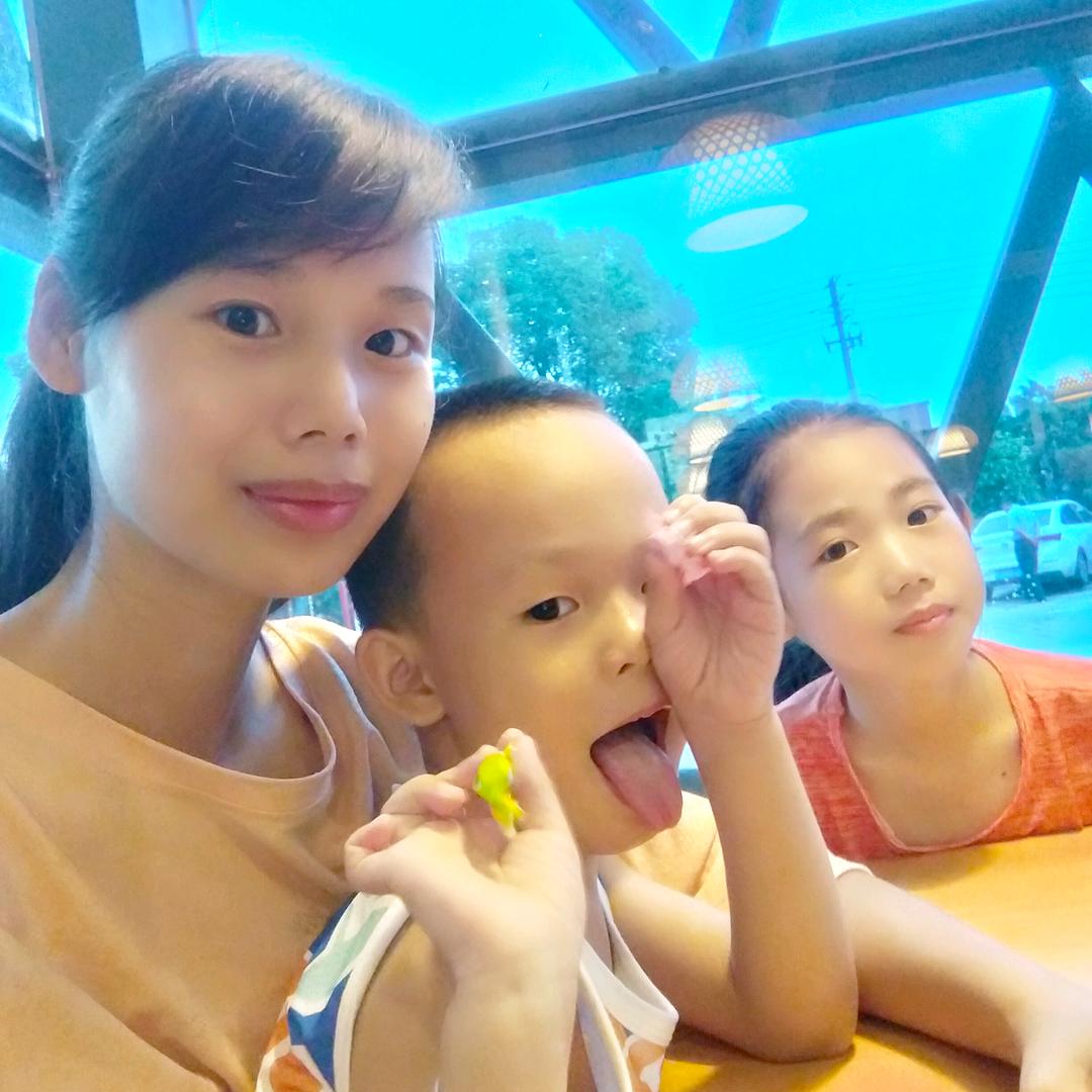 凯妈爱(⑉°з°)-♡娃