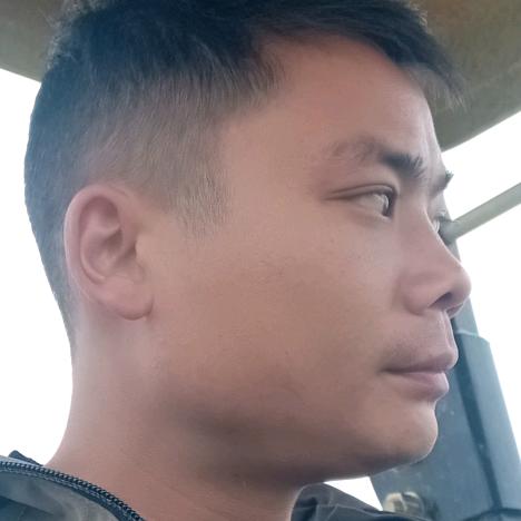 明明，90后种田人。