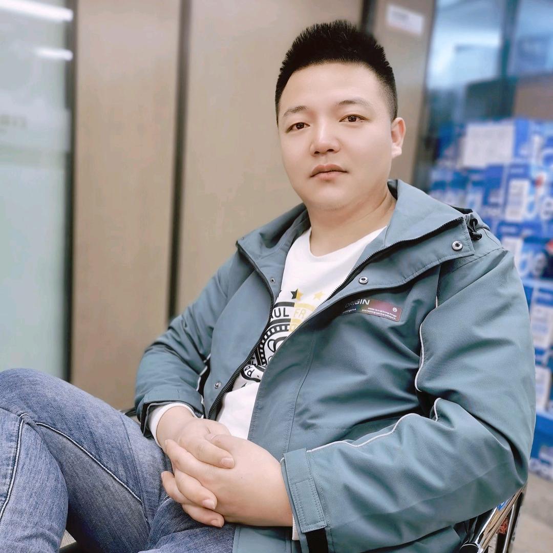 乌市金融 童、小童