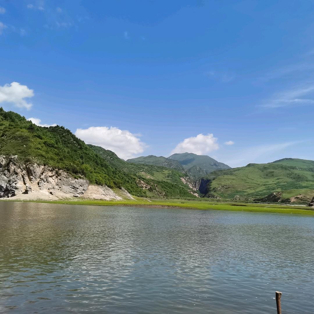 开着老六浪