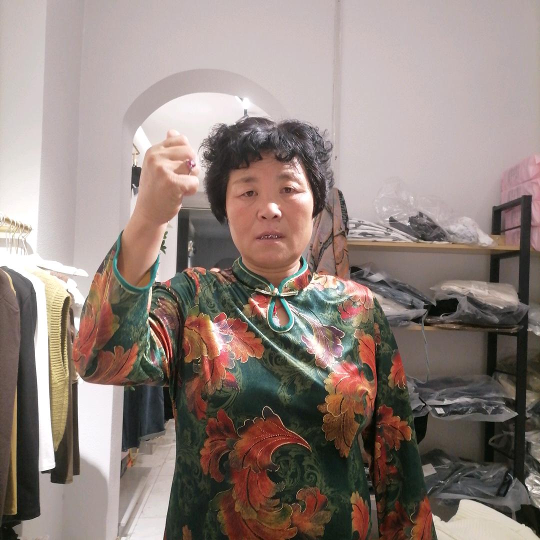 巴拉拉小魔仙
