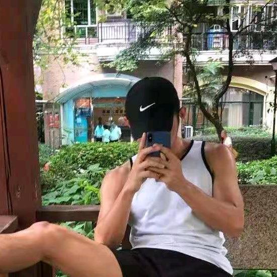 🌈小波D大头