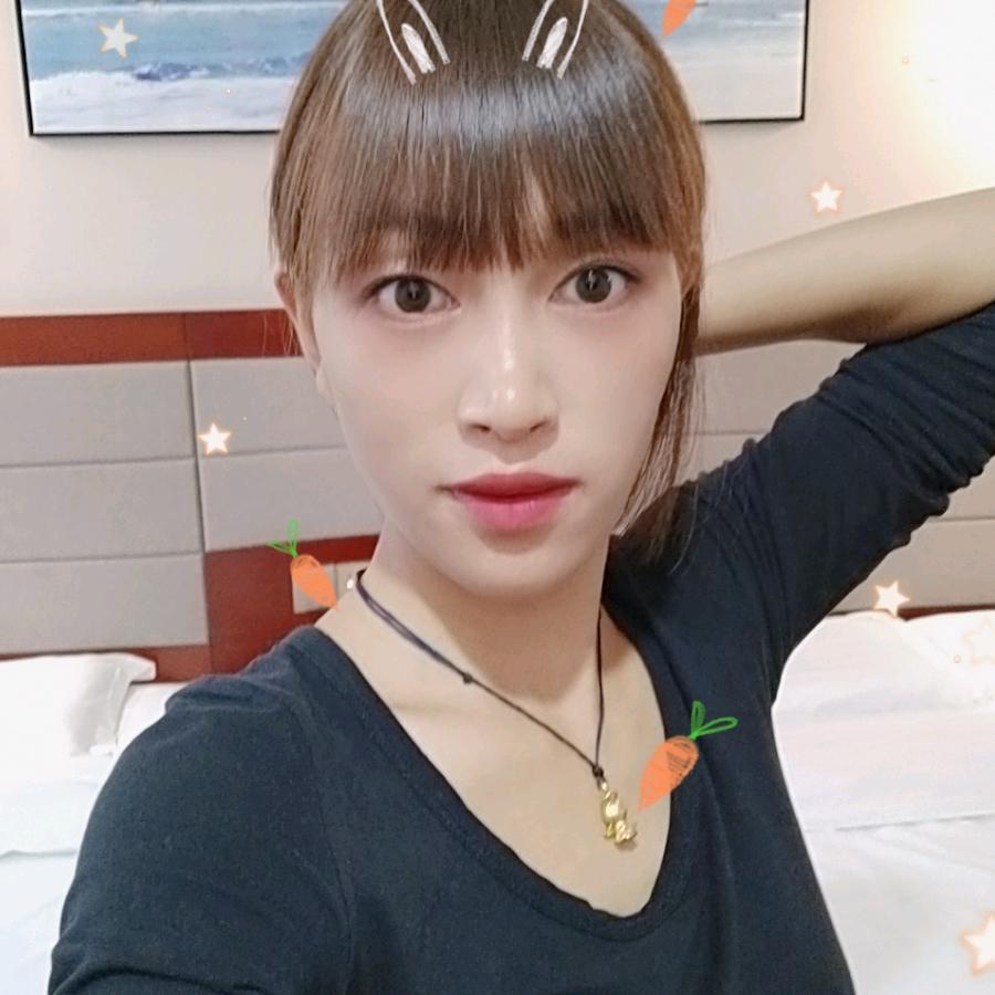 小桃 🍑 兔兔