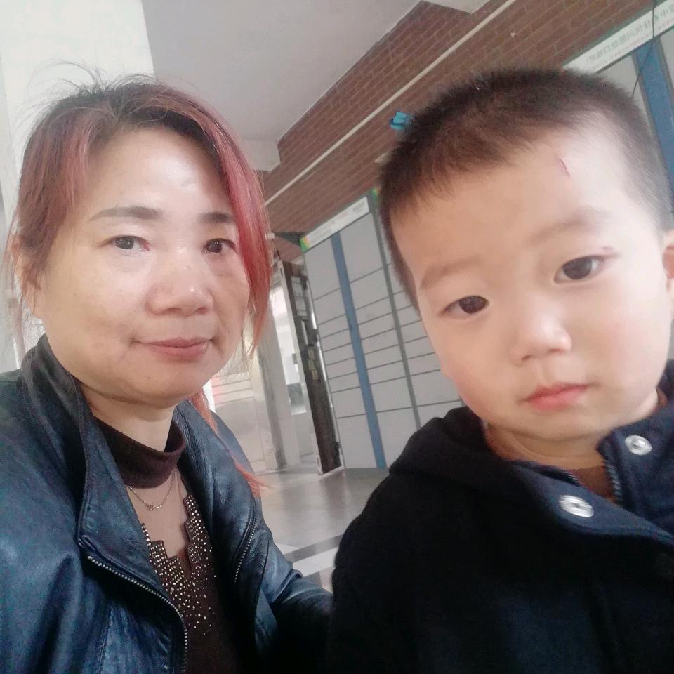 佳艺黄金寄卖老杨